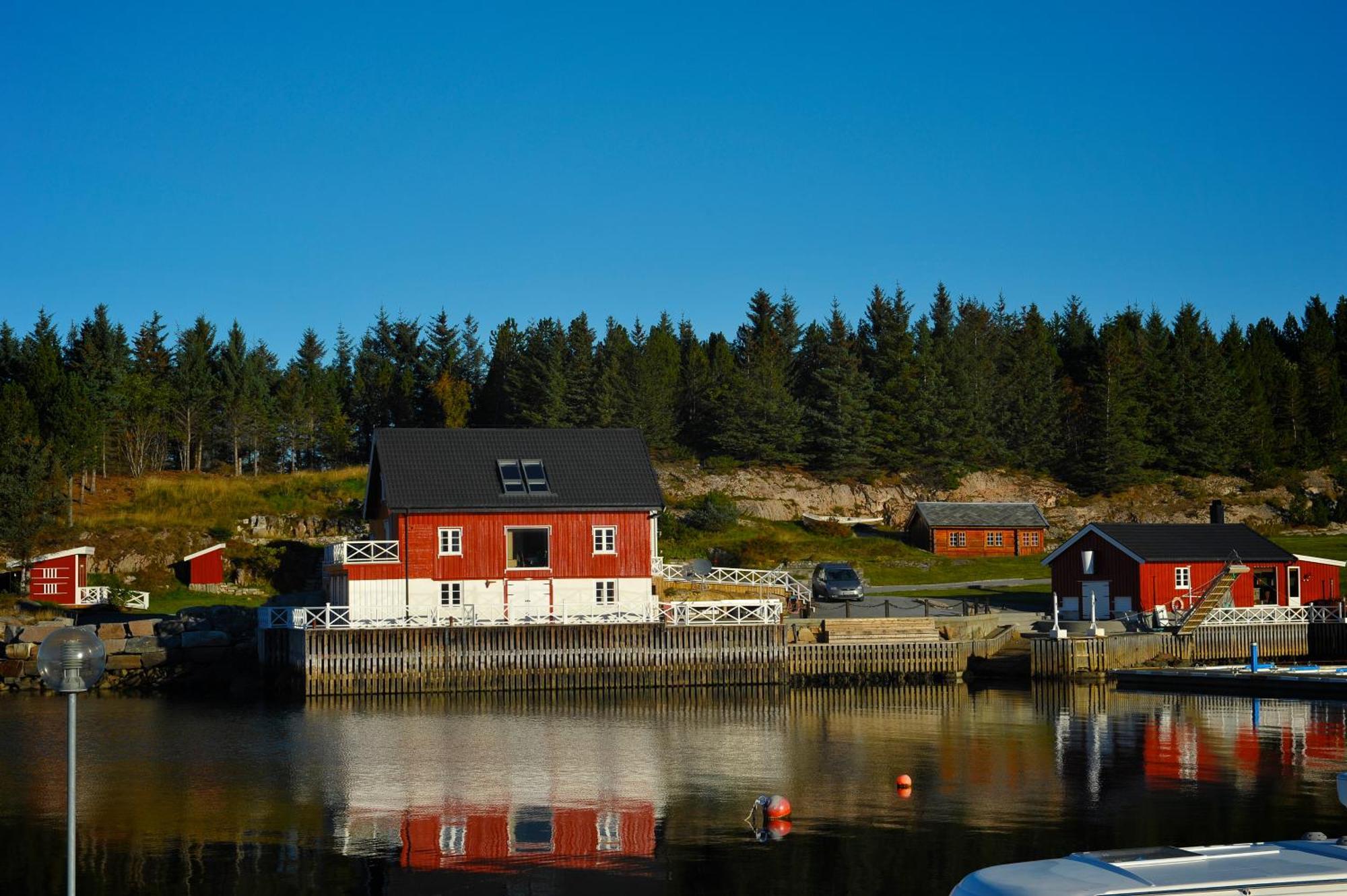 Atlantic Road Seaside Housing Apartment Litlrossoya Bagian luar foto