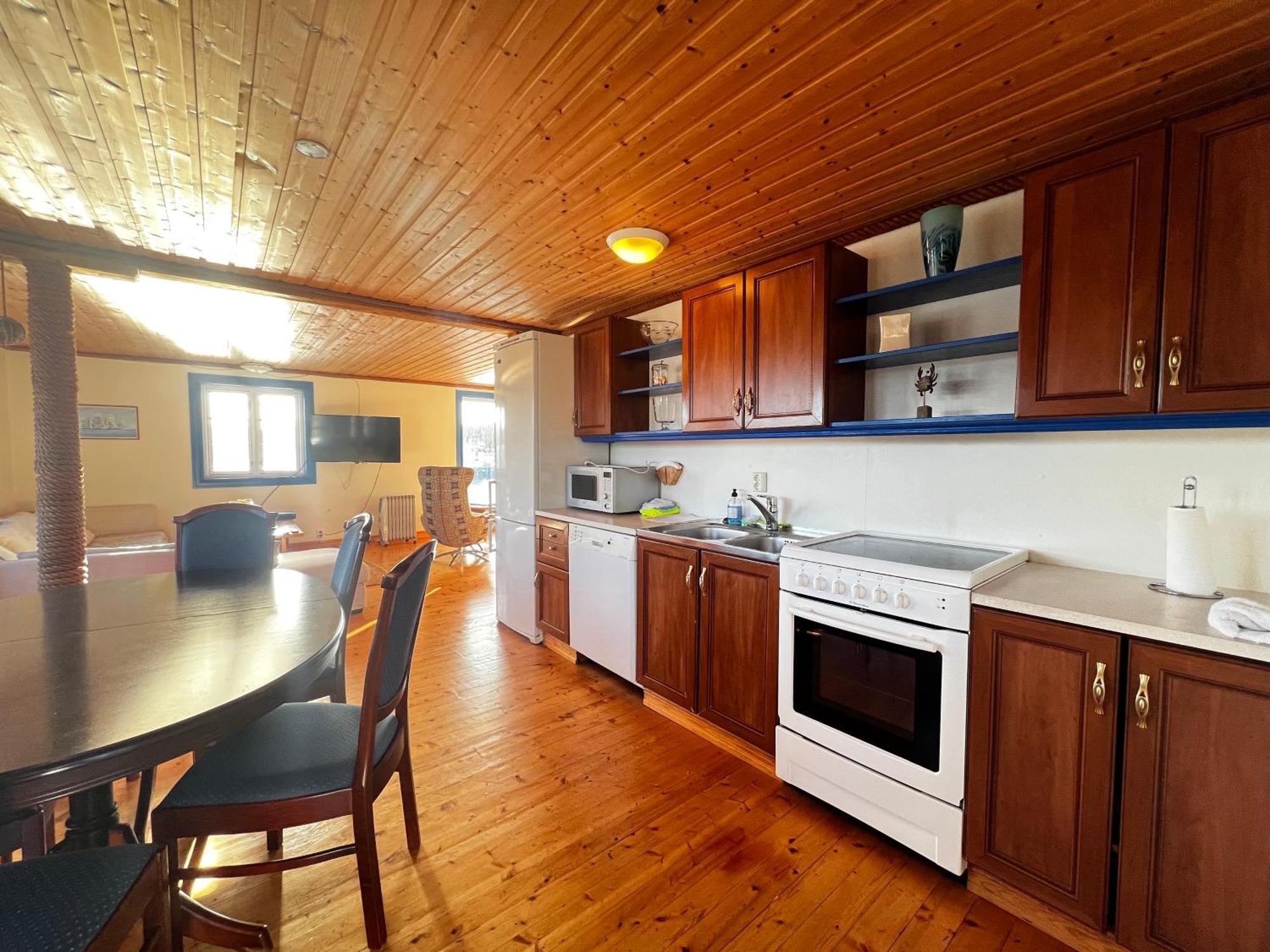 Atlantic Road Seaside Housing Apartment Litlrossoya Bagian luar foto